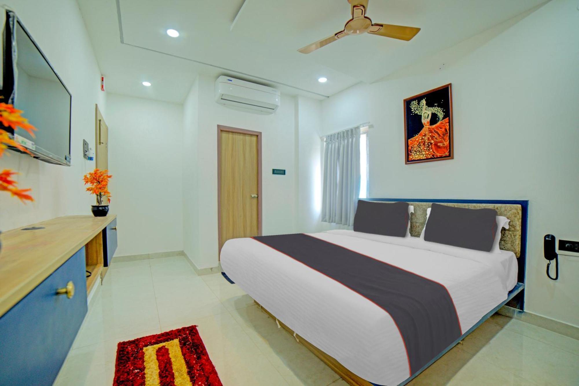 Collection O Lakeview Castle Hotel Warangal Exterior foto