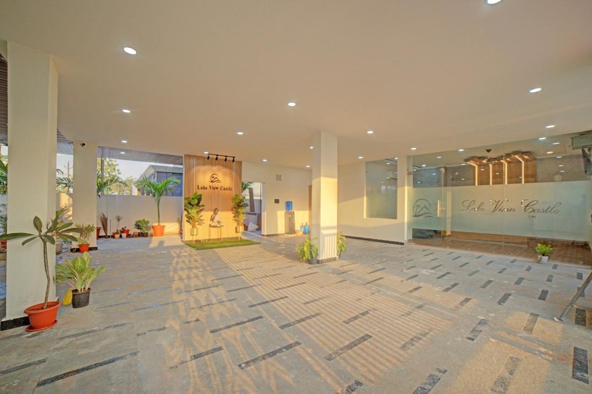 Collection O Lakeview Castle Hotel Warangal Exterior foto